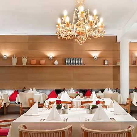 Hotel Agneshof Nuernberg-3
